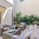 Vissi D Arte An With Garden * 루카