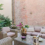 Vissi D Arte An With Garden * 루카