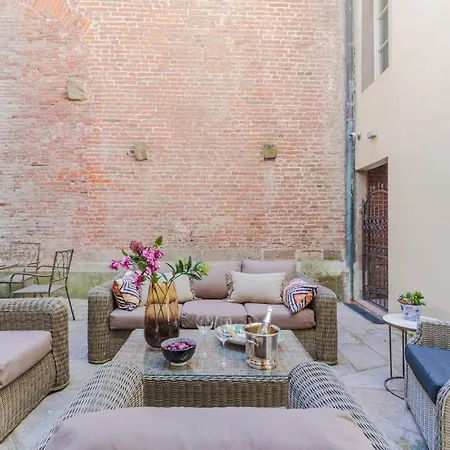 Apartamento Vissi D Arte An With Garden Lucca